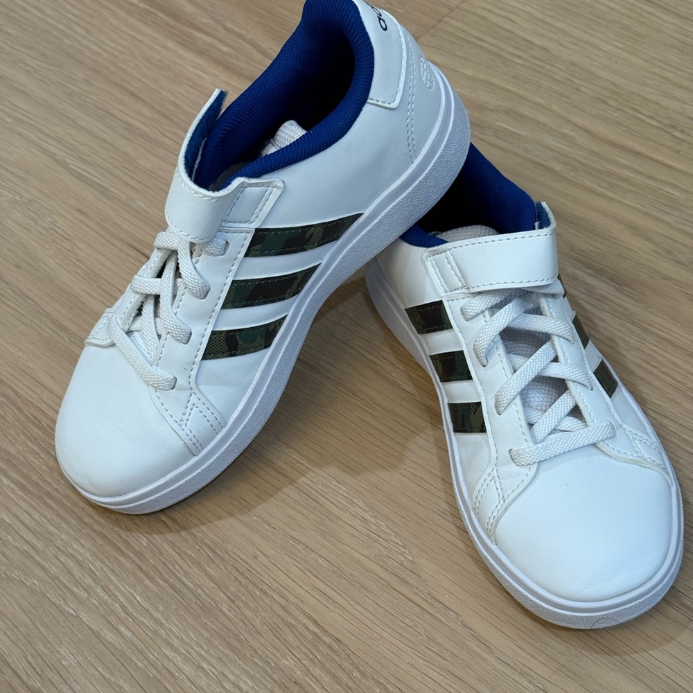 Adidas Little Kids Grand Court Sneakers - White w/ Camo Stripes - 13